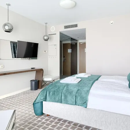 Marine, Sun & Snow Apartment *